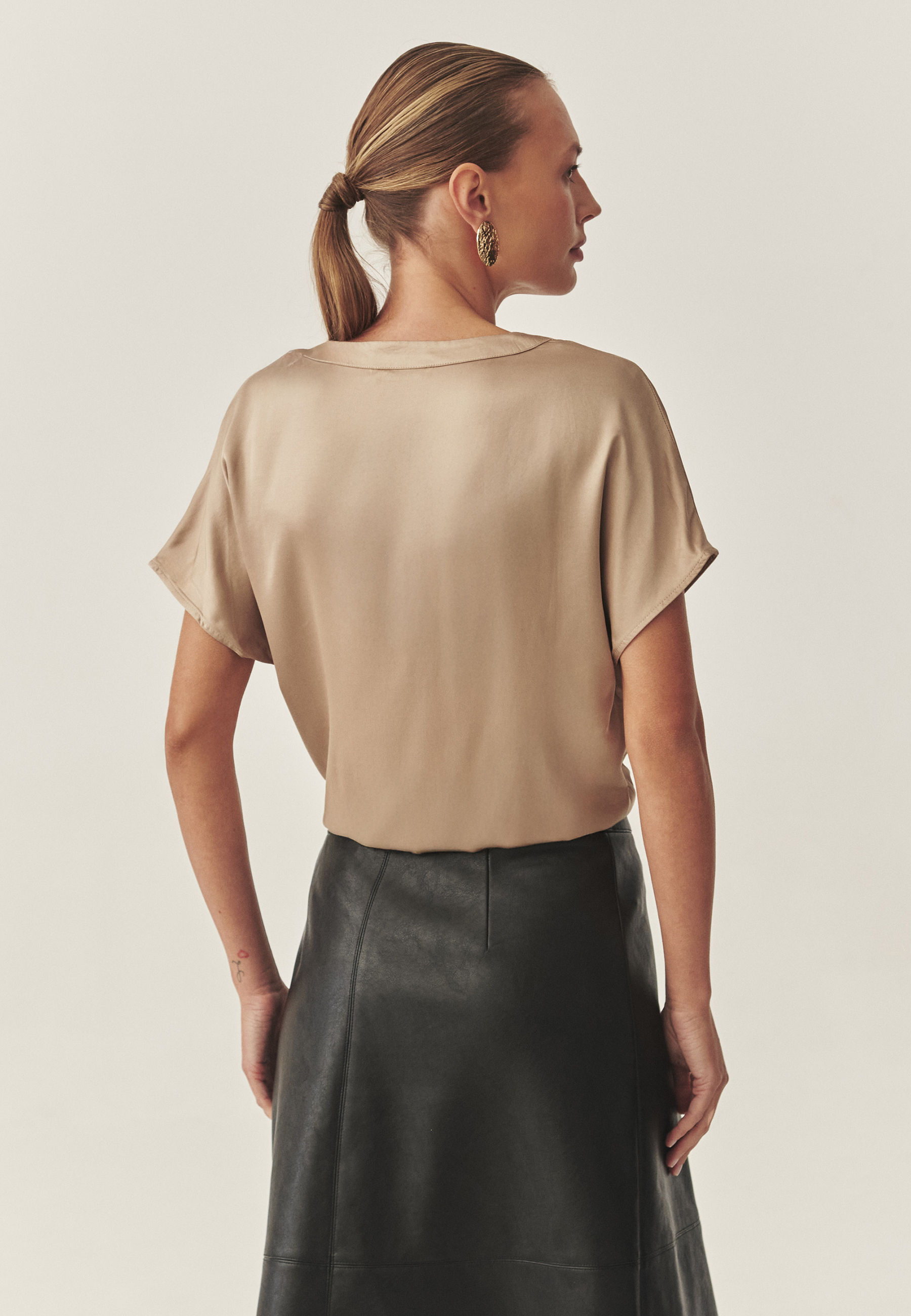 BLUZĂ DE DAMĂ, DIN SATIN DE VISCOZĂ - MARELLI BEJ 2