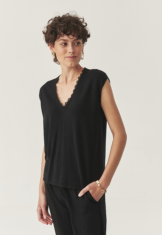 BLUZĂ ELEGANTĂ CU GULER EMBELISAT - EVILIRA BLUZĂ ELEGANTĂ CU GULER EMBELISAT - EVILIRA NEGRU 3