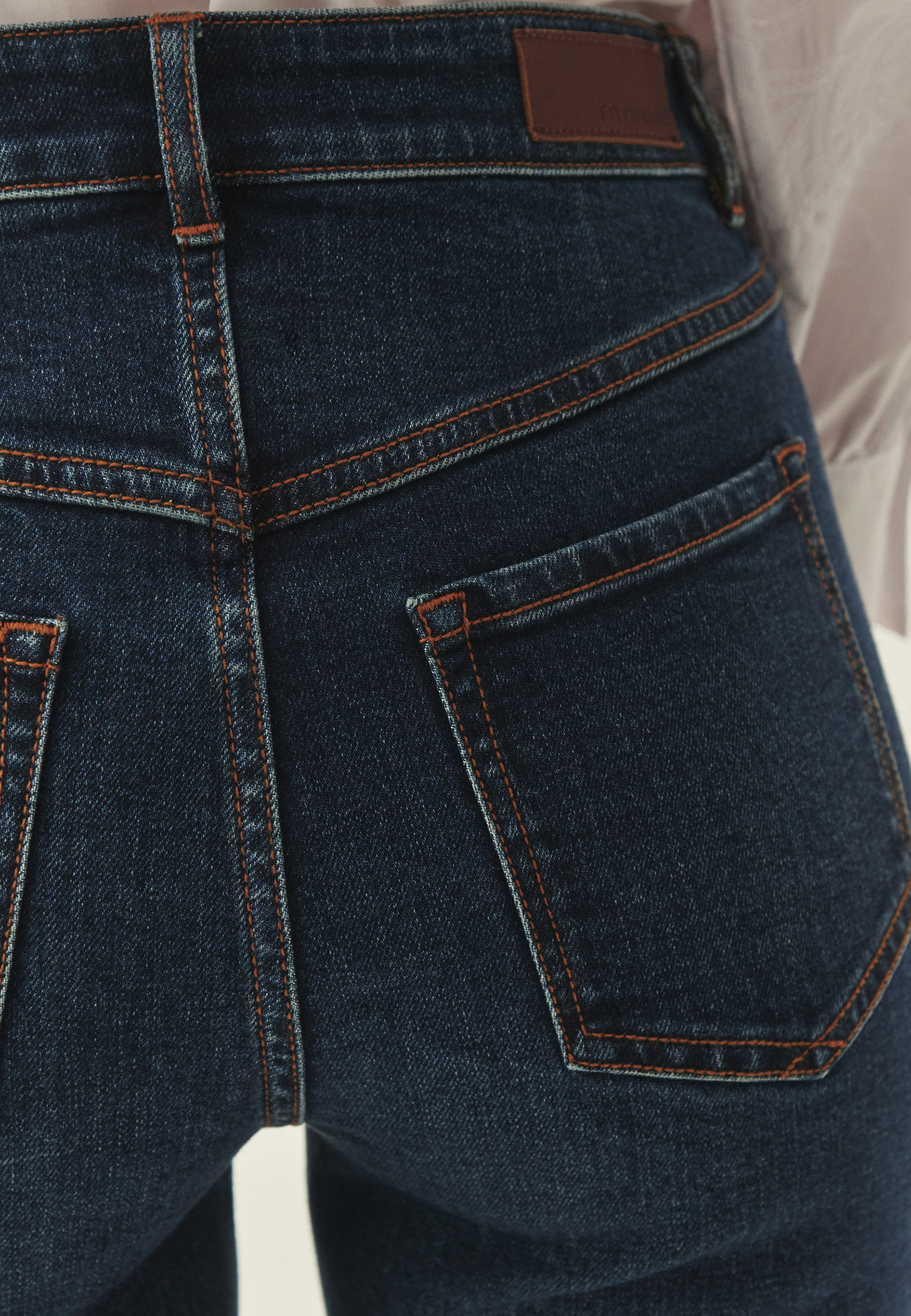 DENIMOWE SPODNIE Z PROSTĄ NOGAWKĄ - KATA