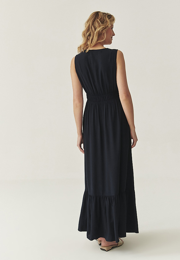 AIRY MAXI DRESS WITH VISCOSE - LETITIA AIRY MAXI DRESS WITH VISCOSE - LETITIA GRANATOWY 3