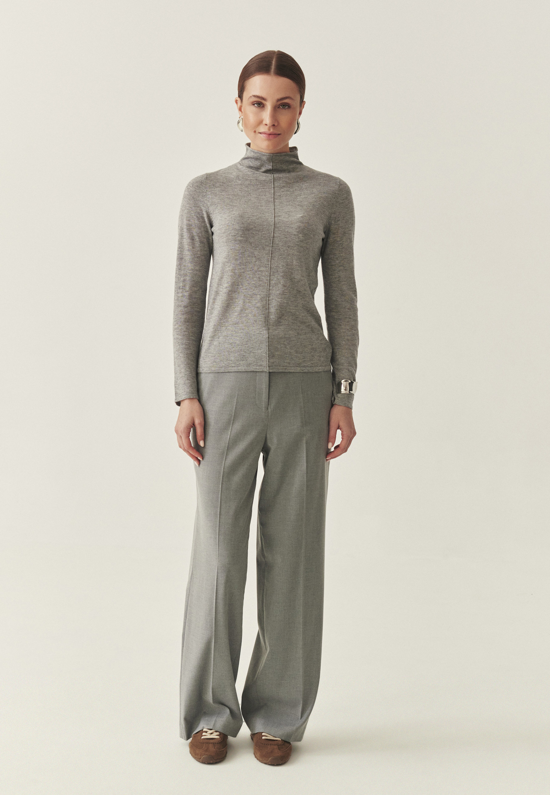 ŠIROKÉ KOSTÝMOVÉ NOHAVICE - MASDA 3