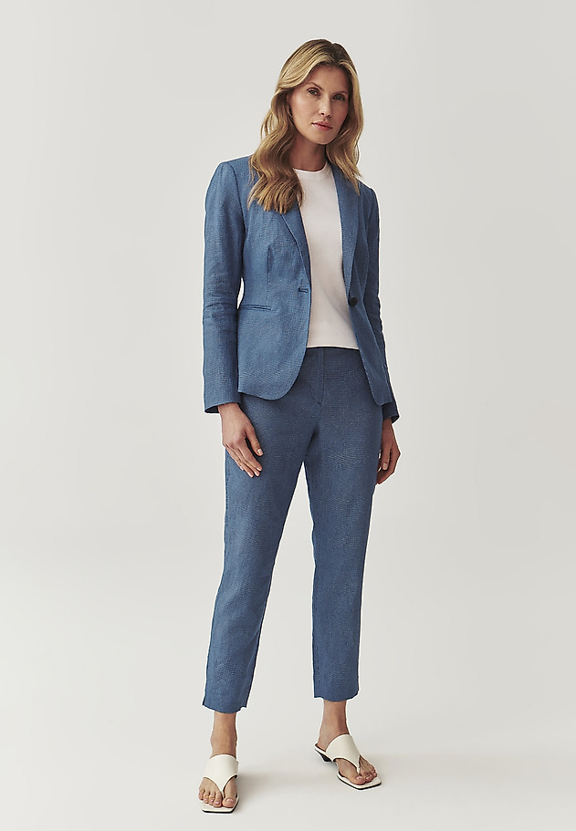 STYLISH LINEN LADIES’ BLAZER WITH COTTON LINING - KAREMA 4 STYLISH LINEN LADIES’ BLAZER WITH COTTON LINING - KAREMA 4 NIEBIESKI 2