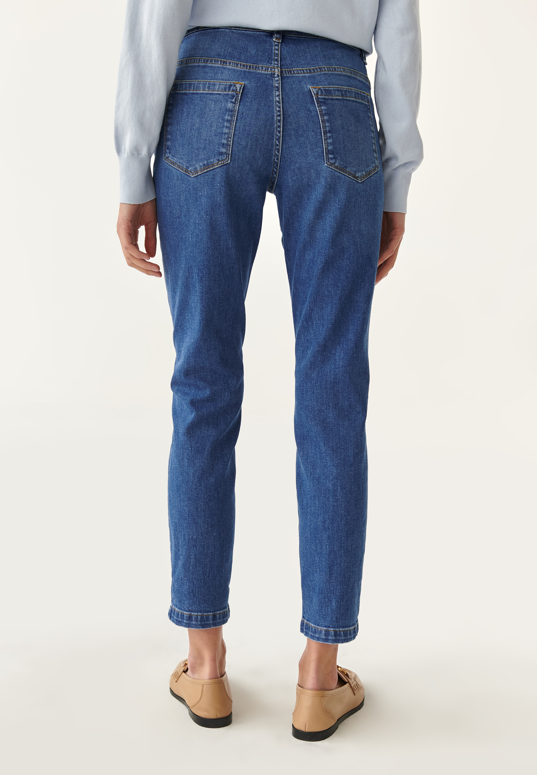 KLASYCZNE DENIMOWE SPODNIE DAMSKIE REZIMA