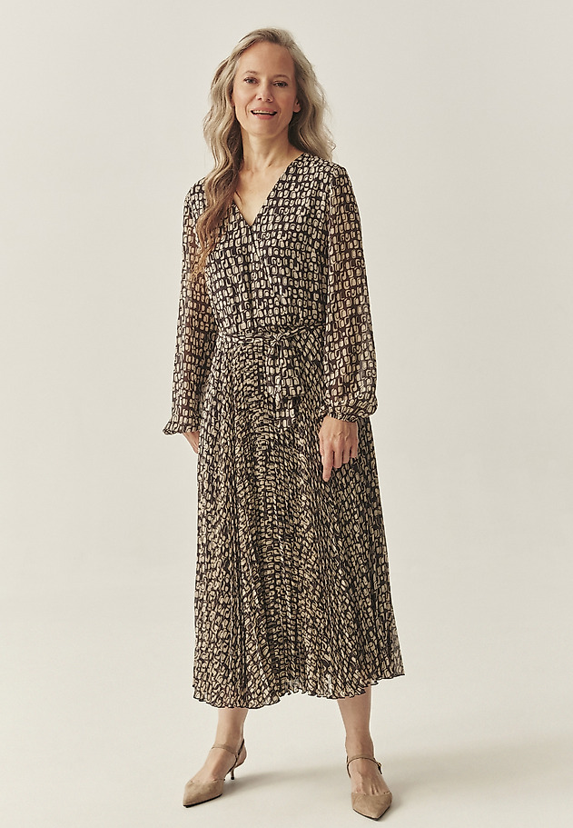 PLEATED DRESS WITH ORIGINAL DESIGN - IDA PLEATED DRESS WITH ORIGINAL DESIGN - IDA BROWN 3