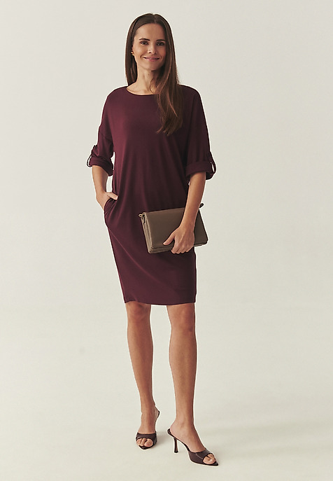 DZIANINOWA SUKIENKA O LUŹNYM KROJU - IVIKINA DZIANINOWA SUKIENKA O LUŹNYM KROJU - IVIKINA