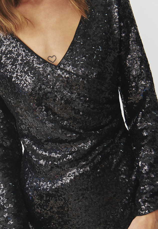 SEQUINNED DRESS WITH ENVELOPE CUT— AGATIA SEQUINNED DRESS WITH ENVELOPE CUT— AGATIA CZARNY 5