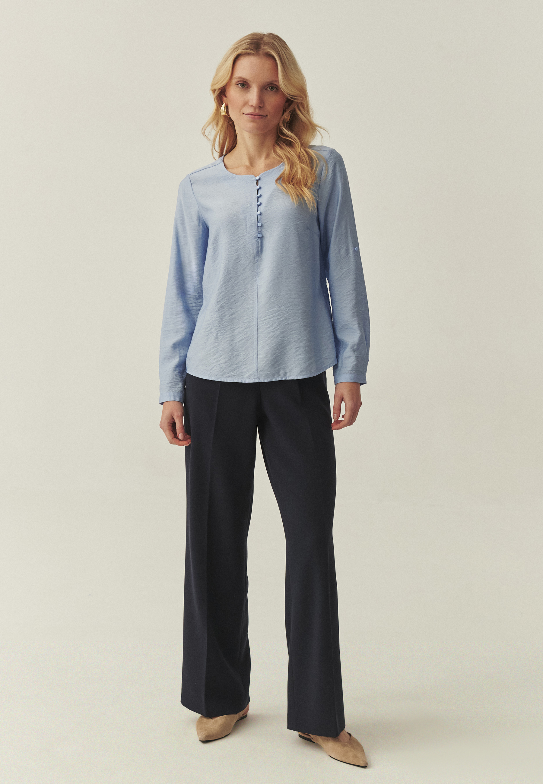 KRESZOWANA BLUZKA Z PODPINANYM RĘKAWEM - TARAMA