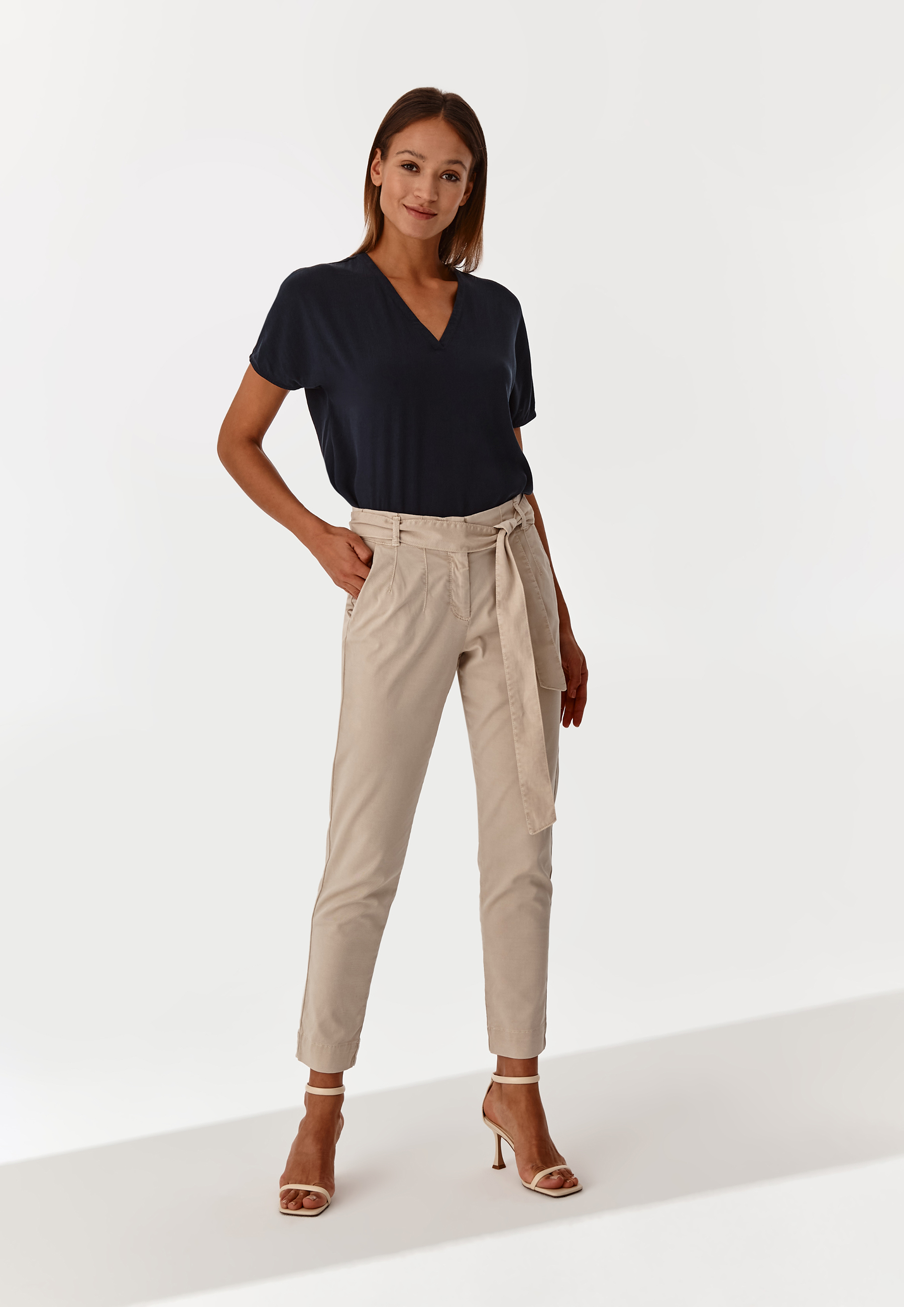 DÁMSKÁ HALENKA ALINDA TMAVĚ MODRÁ 2