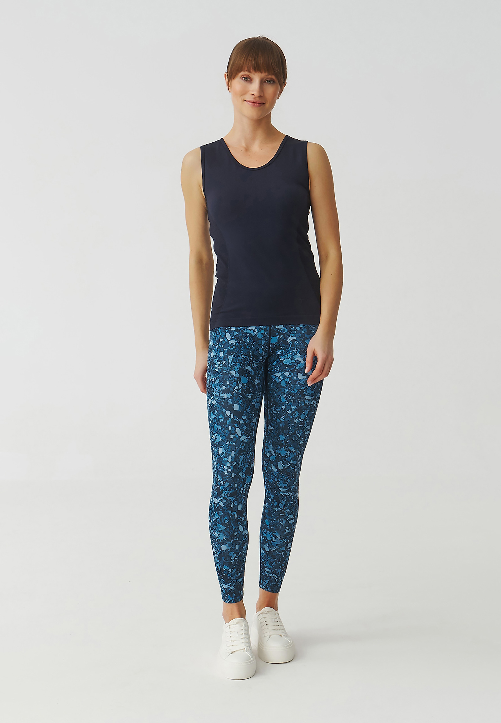 ŽENSKA ŠPORTNA BLUZA BREZ ROKAVOV - SILVA 1 ŽENSKA ŠPORTNA BLUZA BREZ ROKAVOV - SILVA 1 TEMNO MODRA 95437