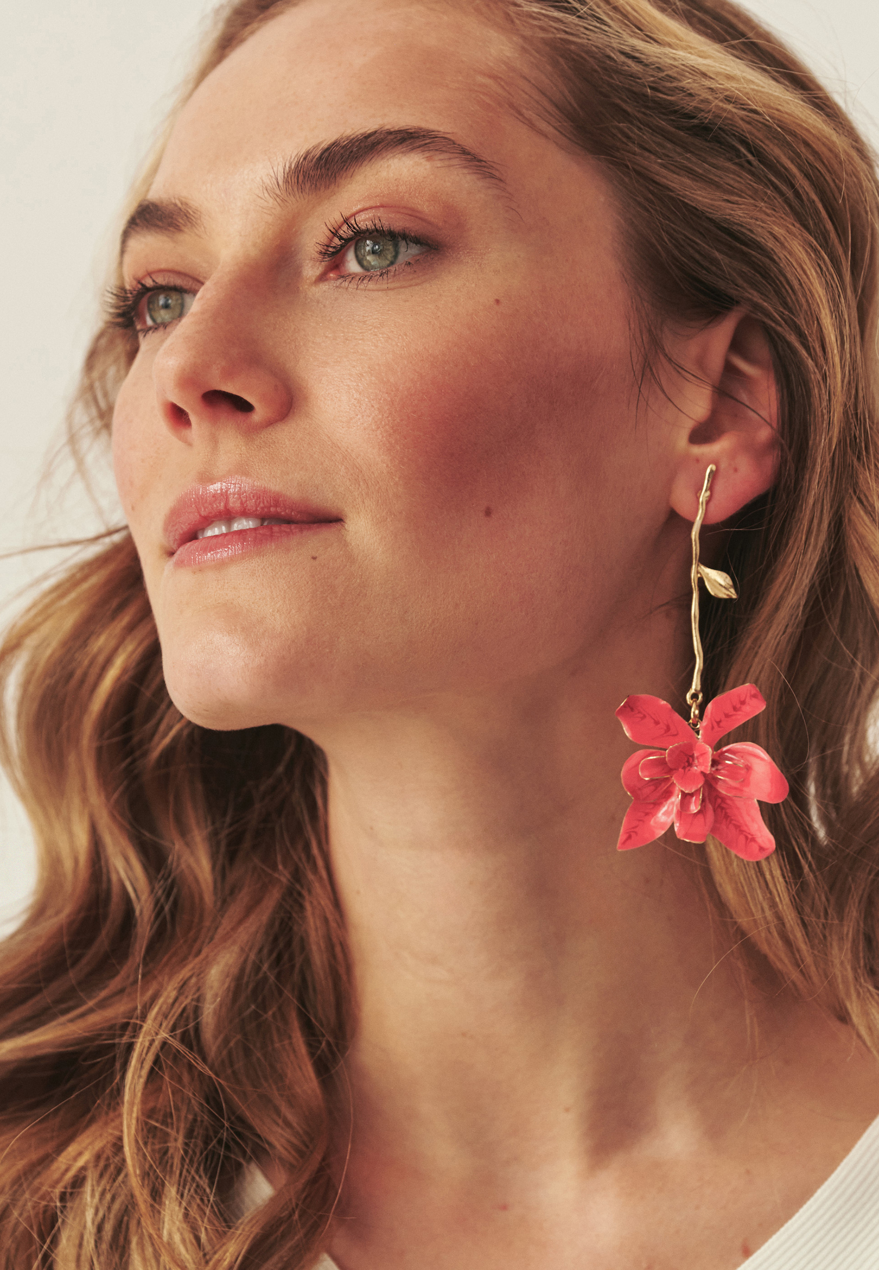 NÁUŠNICE S ROSTLINNÝM MOTIVEM – ROMILIA