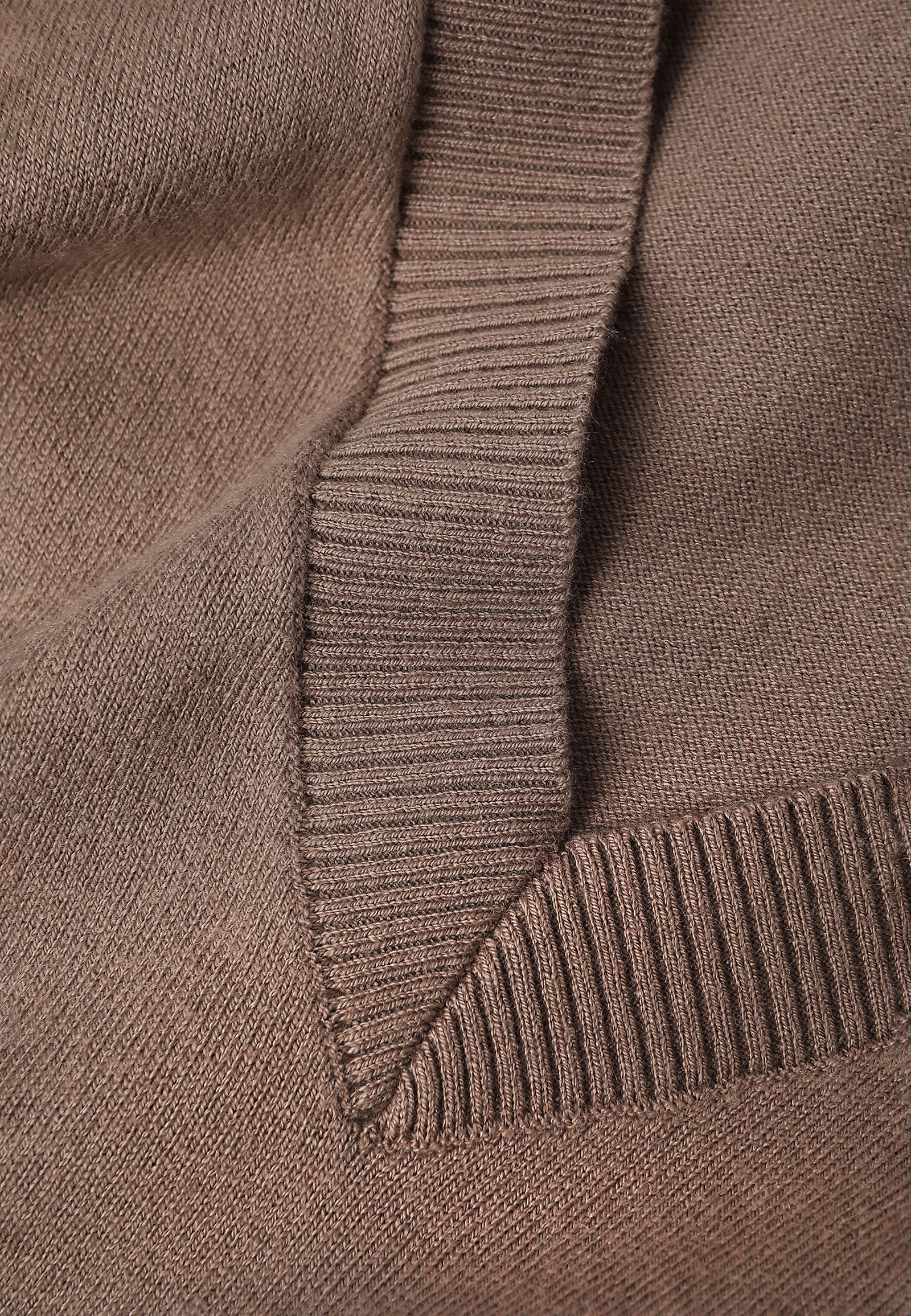 FITTED YARN MIDI DRESS — JASMINE FITTED YARN MIDI DRESS — JASMINE BEIGE 101839