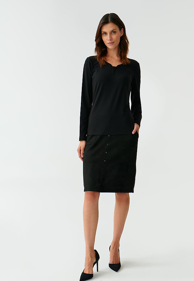 LADIES’ BLOUSE WITH DECORATIVE NECKLINE LAKATI LADIES’ BLOUSE WITH DECORATIVE NECKLINE LAKATI BLACK 2