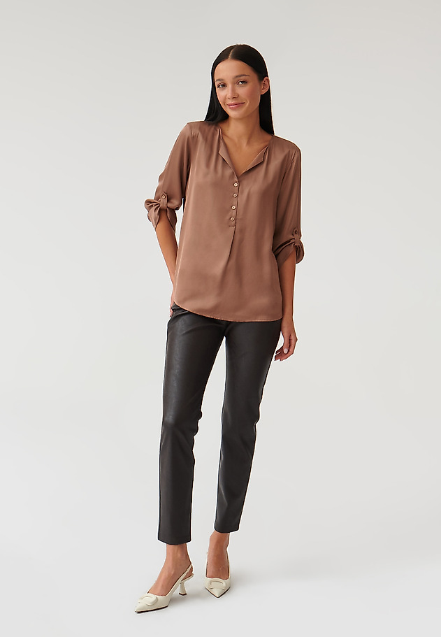 ŽENSKA BLUZA IZ VISKOZNEGA MATERIALA ISOLA ŽENSKA BLUZA IZ VISKOZNEGA MATERIALA ISOLA BEŽ 2