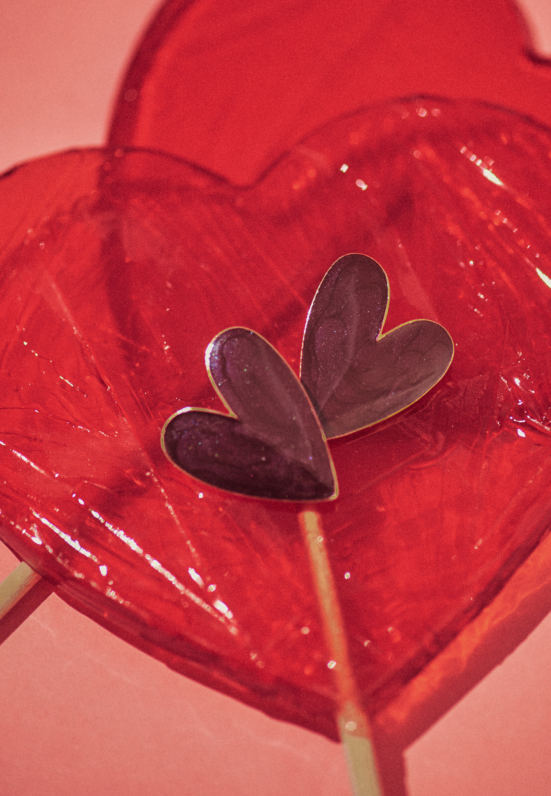 NÁUŠNICE SO SRDCOVÝM MOTÍVOM – LOVIK ČERVENÁ 2