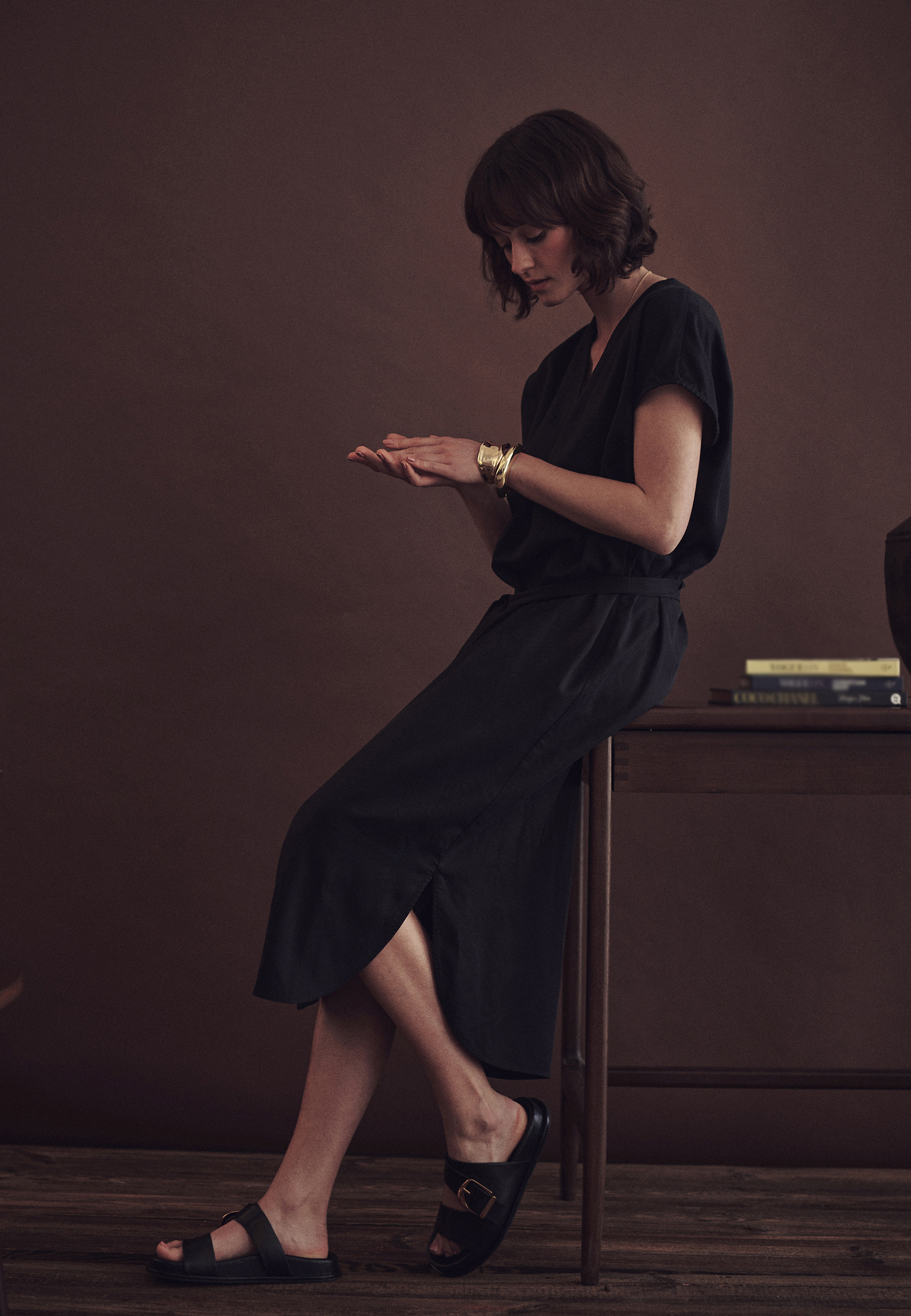 SWOBODNA SUKIENKA Z LYOCELLU - AWA CZARNY 2