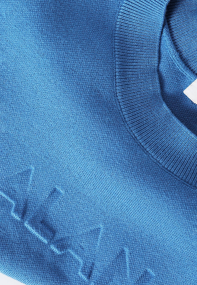 LADIES' SWEATER WITH A ROUND NECKLINE - BALAMI 1 LADIES' SWEATER WITH A ROUND NECKLINE - BALAMI 1 NIEBIESKI 6