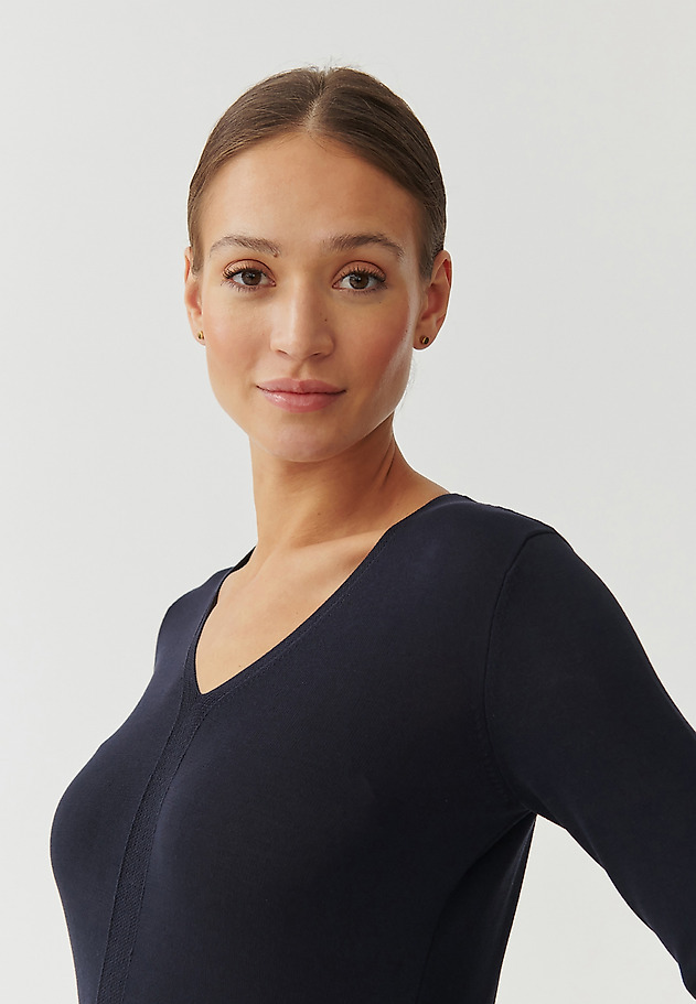 LADIES’ CLASSIC SWEATER - TESSO LADIES’ CLASSIC SWEATER - TESSO GRANATOWY 1