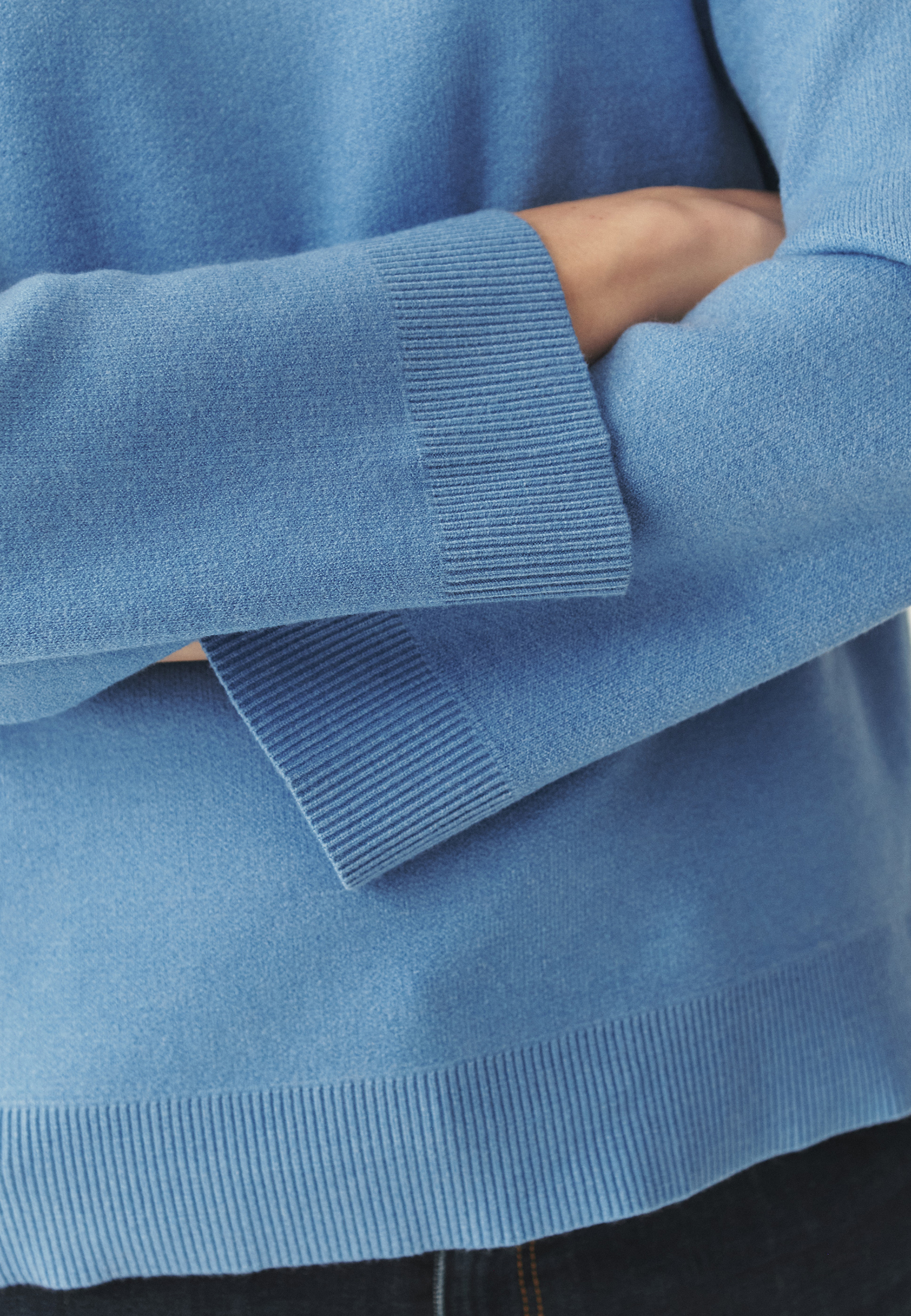 CASUAL TURTLENECK WITH LENZING™ ECOVERO™ VISCOSE - COLLIN BLUE 2