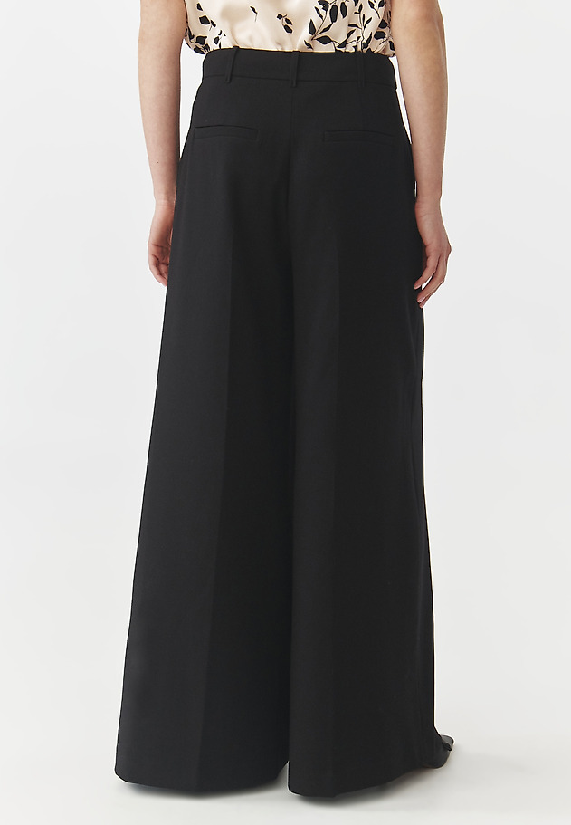 ELEGANT TROUSERS WITH A WIDE LEG — MANIKIMIA 1 ELEGANT TROUSERS WITH A WIDE LEG — MANIKIMIA 1 CZARNY 3