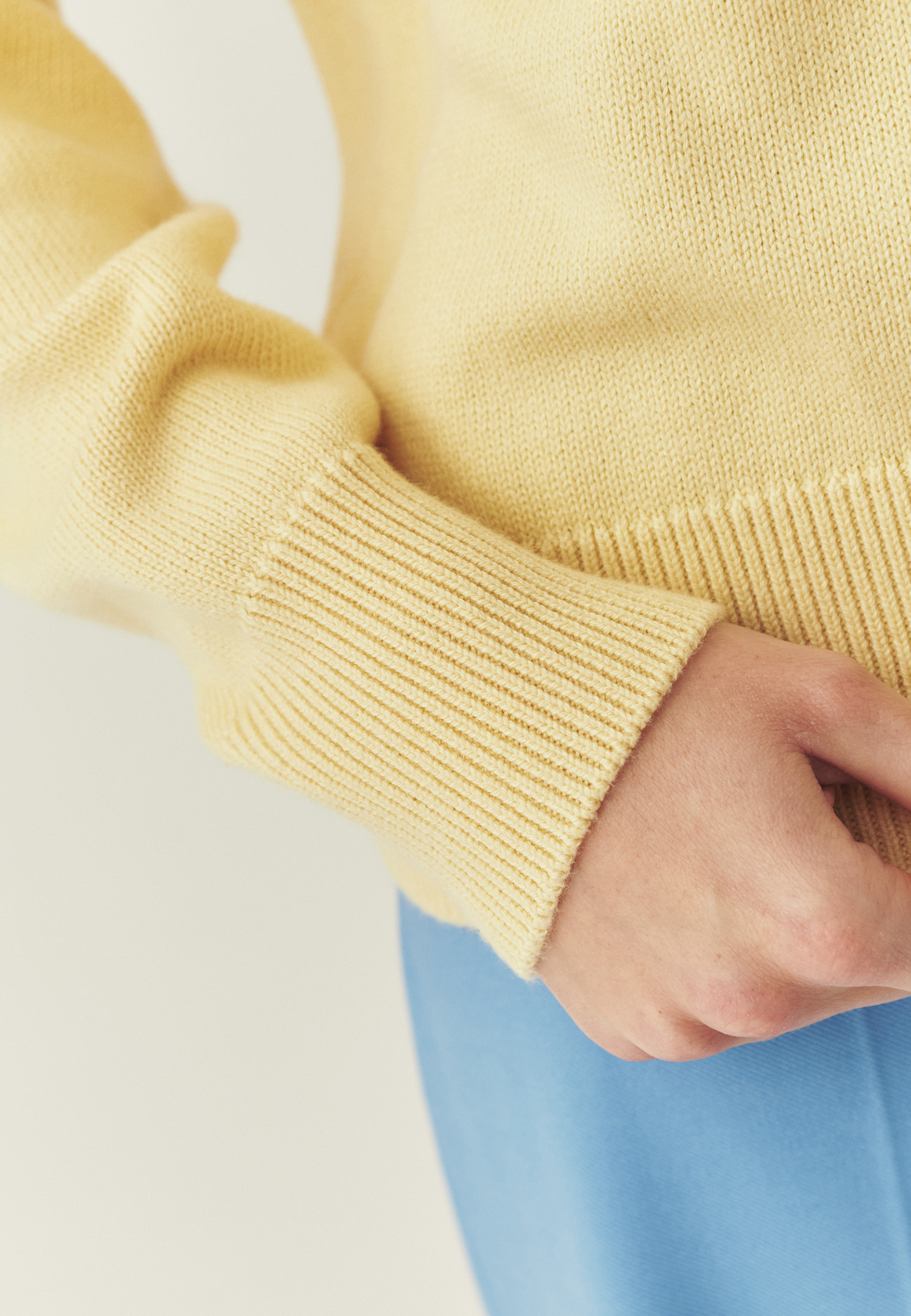 CASUALOWY SWETER Z BAWEŁNĄ - GALLA