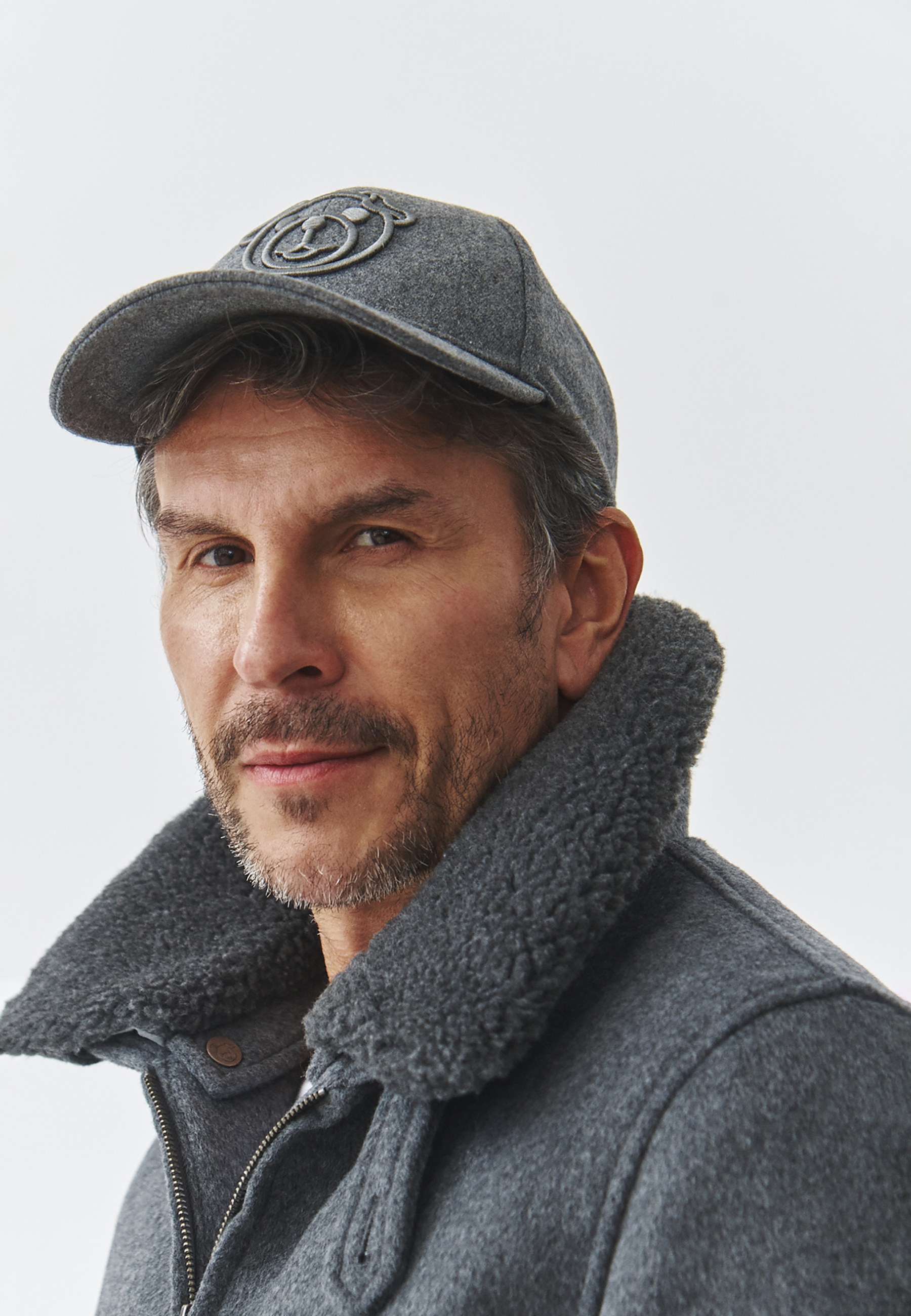 PÁNSKA ŠILTOVKA S VYŠÍVANOU APLIKÁCIOU – WELIR