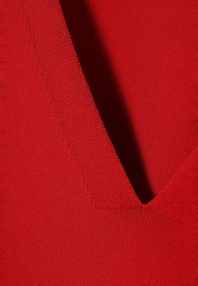 BLÚZKA Z VISKÓZOVEJ PRIADZE – ITO 1 BLÚZKA Z VISKÓZOVEJ PRIADZE – ITO 1 ČERVENÁ 6