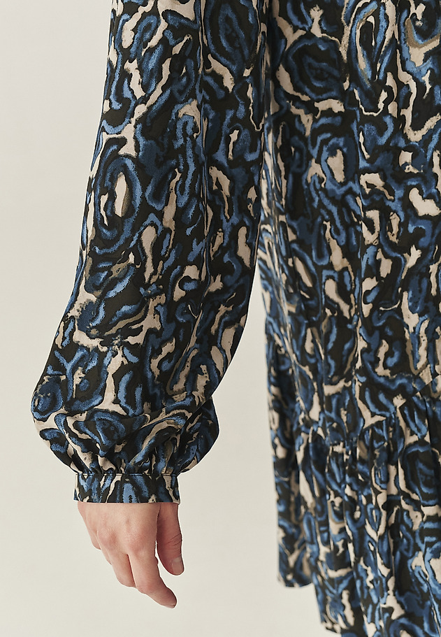 ROZŠÍRENÉ ŠATY S ORIGINÁLNYM DIZAJNOM - TIANA ROZŠÍRENÉ ŠATY S ORIGINÁLNYM DIZAJNOM - TIANA VIACFAREBNÝ 5