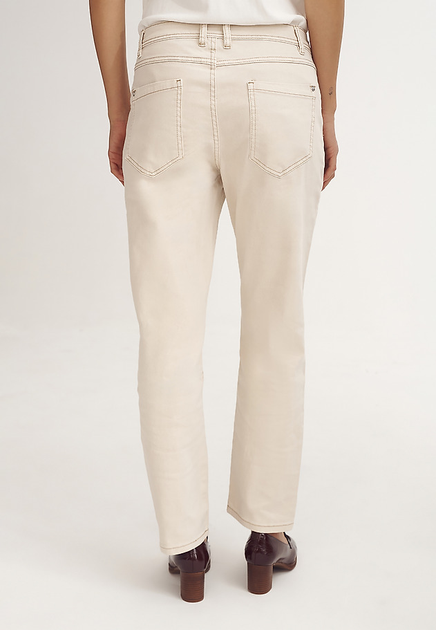 LADIES’ SLIGHTLY TAPERED TROUSERS - MERO LADIES’ SLIGHTLY TAPERED TROUSERS - MERO BEŻOWY 3