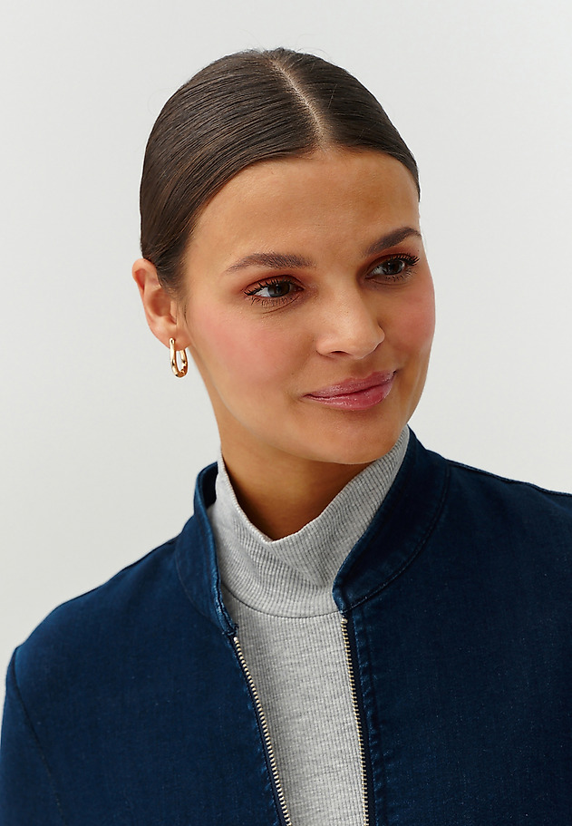 LADIES’ DENIM JACKET WITH STAND-UP COLLAR — BAMI LADIES’ DENIM JACKET WITH STAND-UP COLLAR — BAMI NIEBIESKI 6