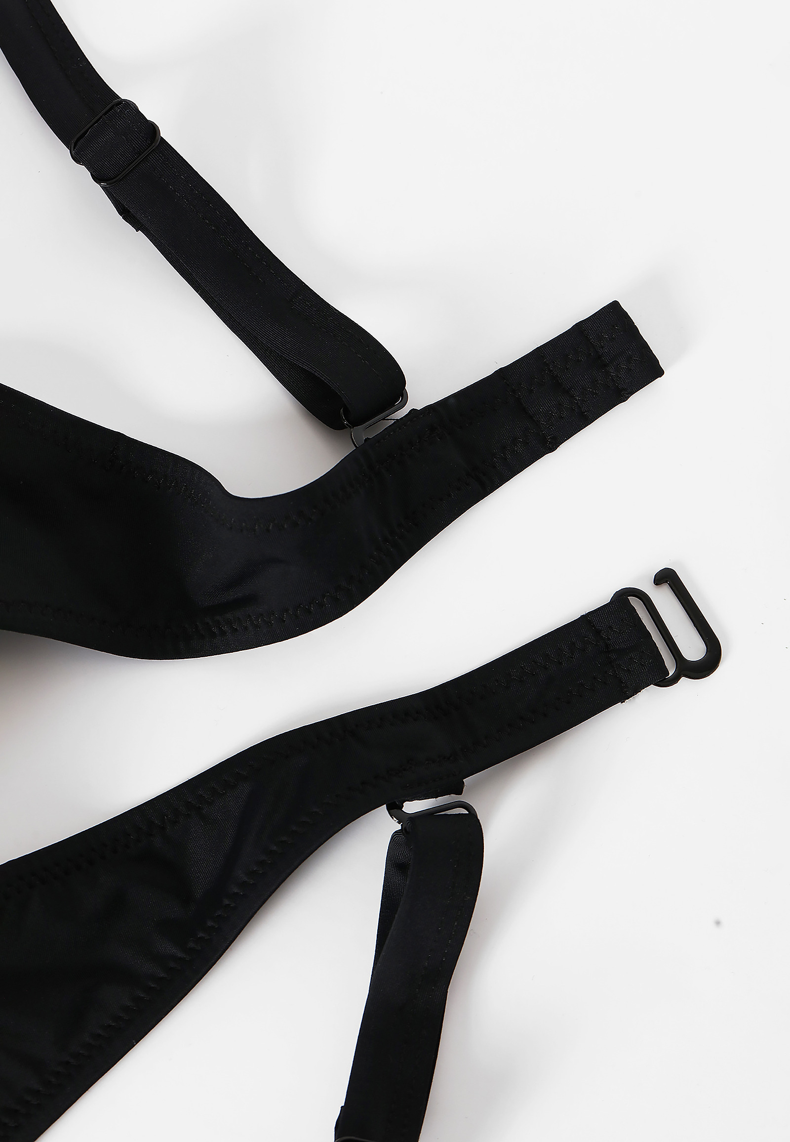 GÓRA OD KOSTIUMU KĄPIELOWEGO RELAM 1 GÓRA OD KOSTIUMU KĄPIELOWEGO RELAM 1 CZARNY 84648