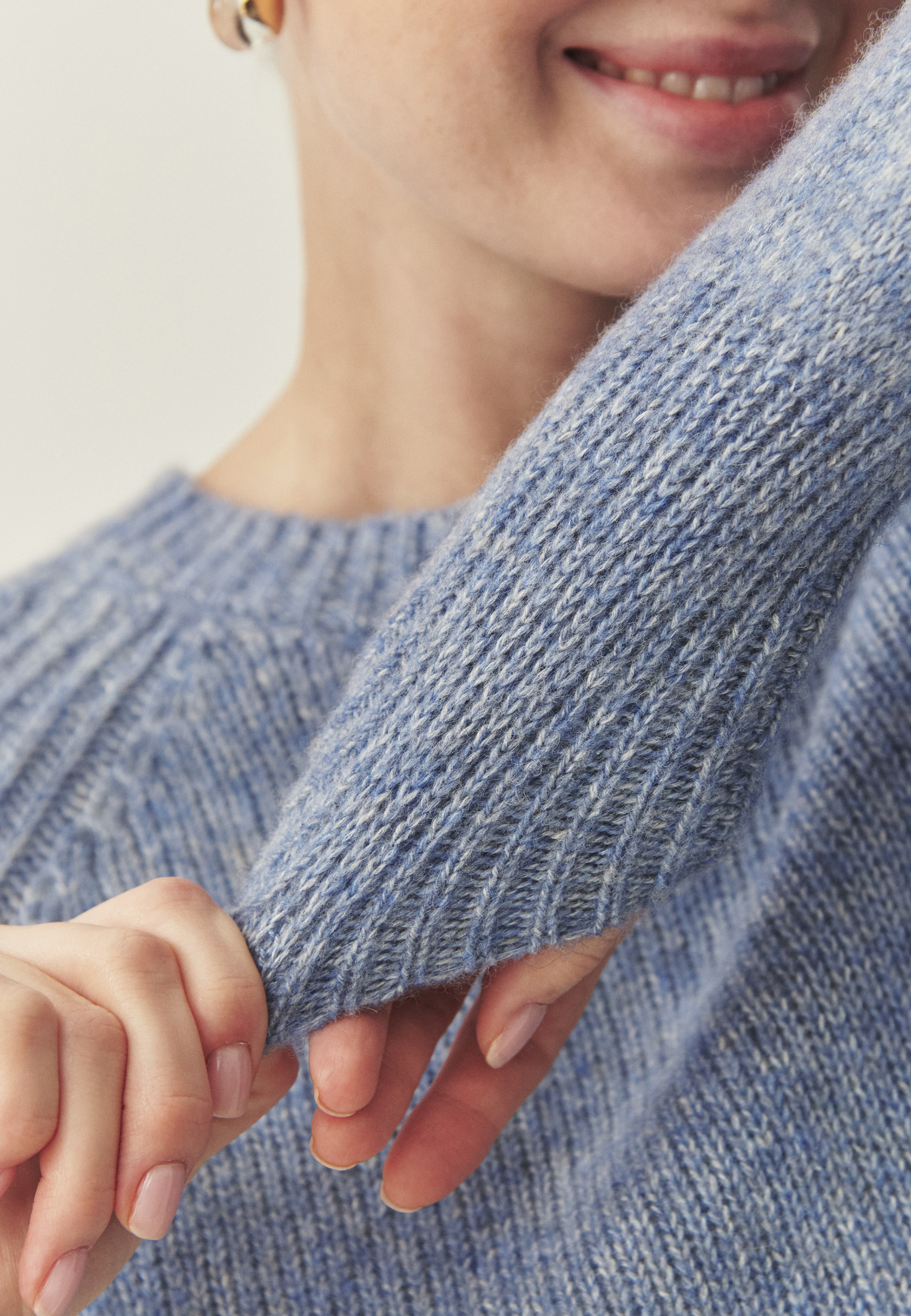 MELANŻOWY SWETER Z WEŁNĄ - SAKSO NIEBIESKI 2