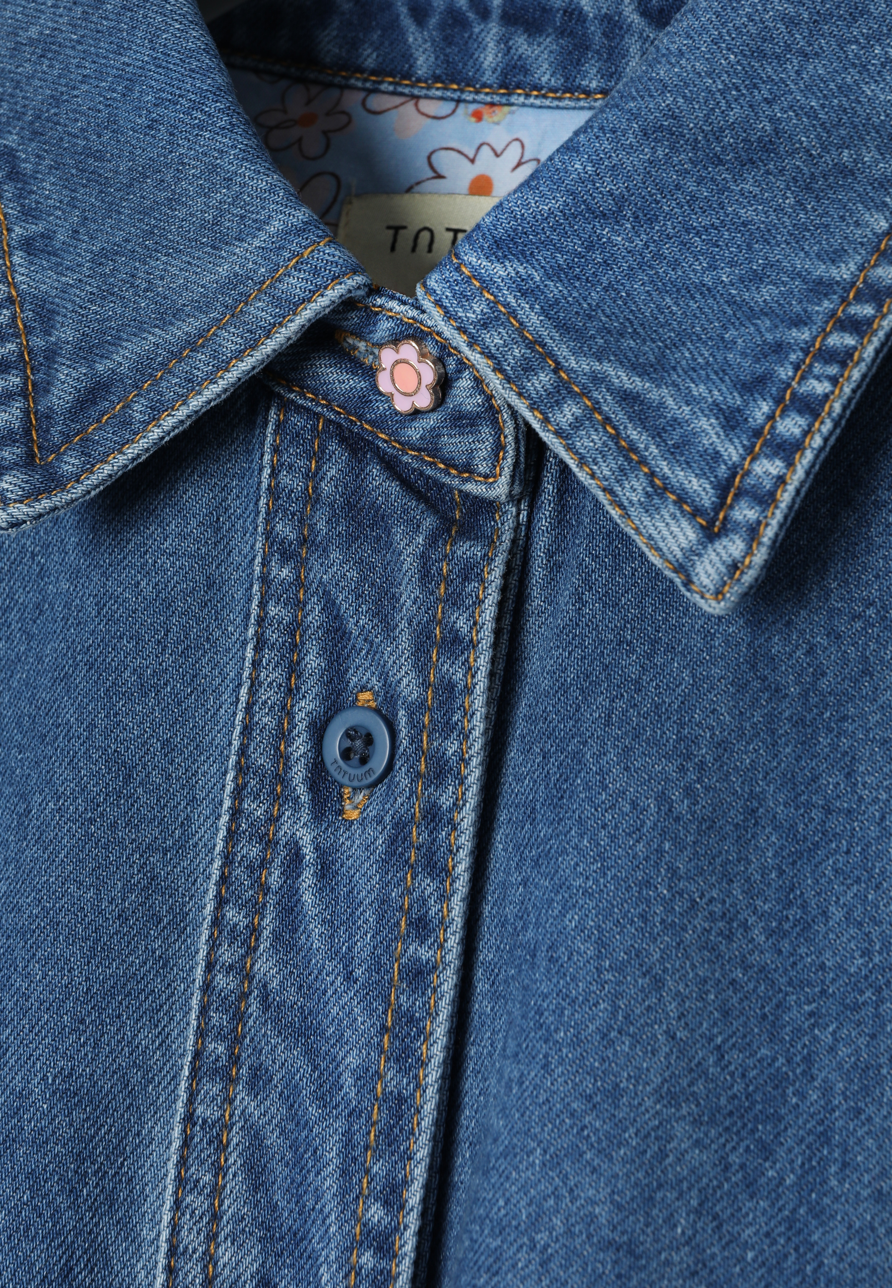 DŽÍNOVÉ ŠATY S VÝŠIVKAMI – TAJA