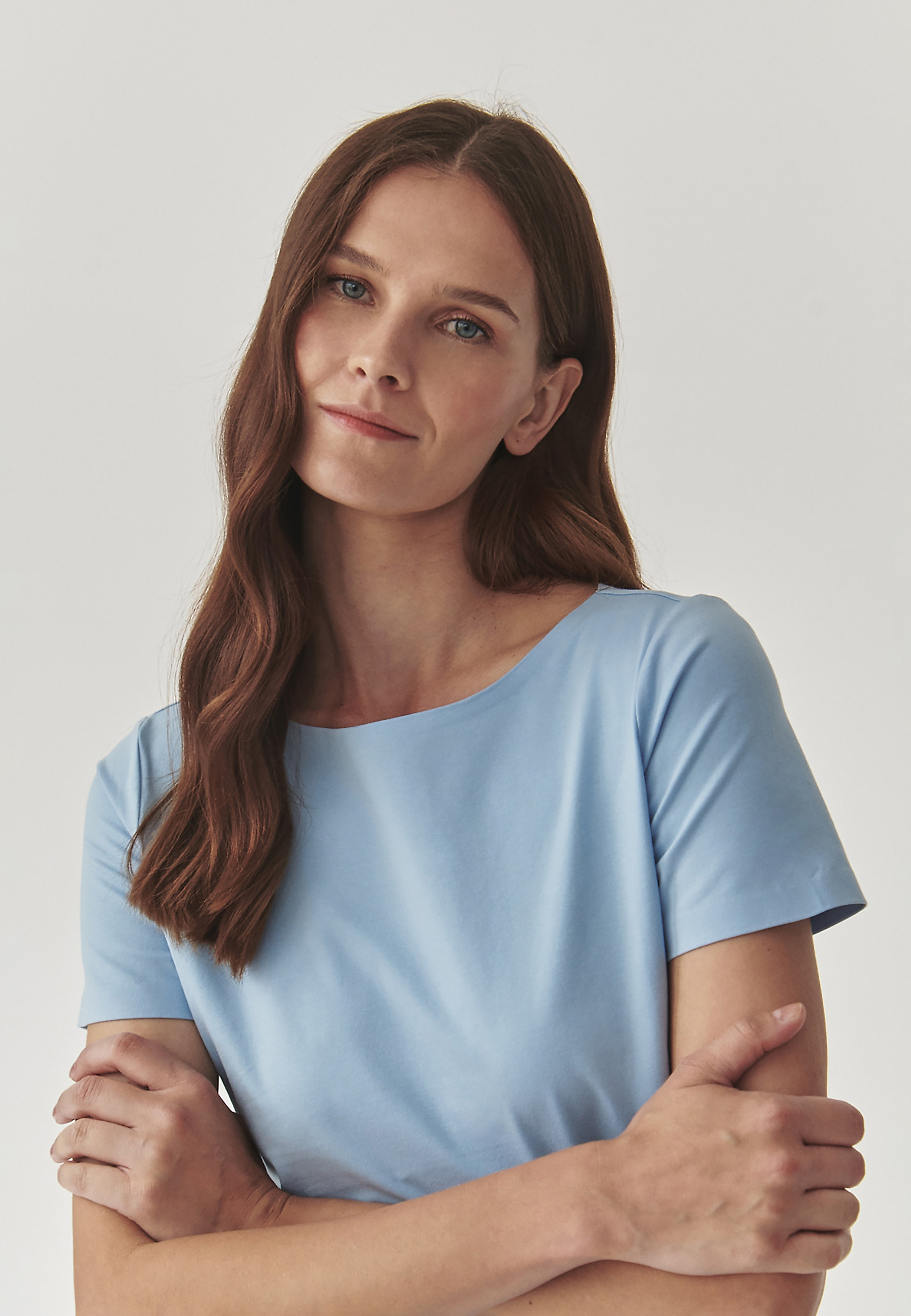 LADIES’ BLOUSE WITH SEAMLESS FINISH - MIKAJA LADIES’ BLOUSE WITH SEAMLESS FINISH - MIKAJA BLUE 99425