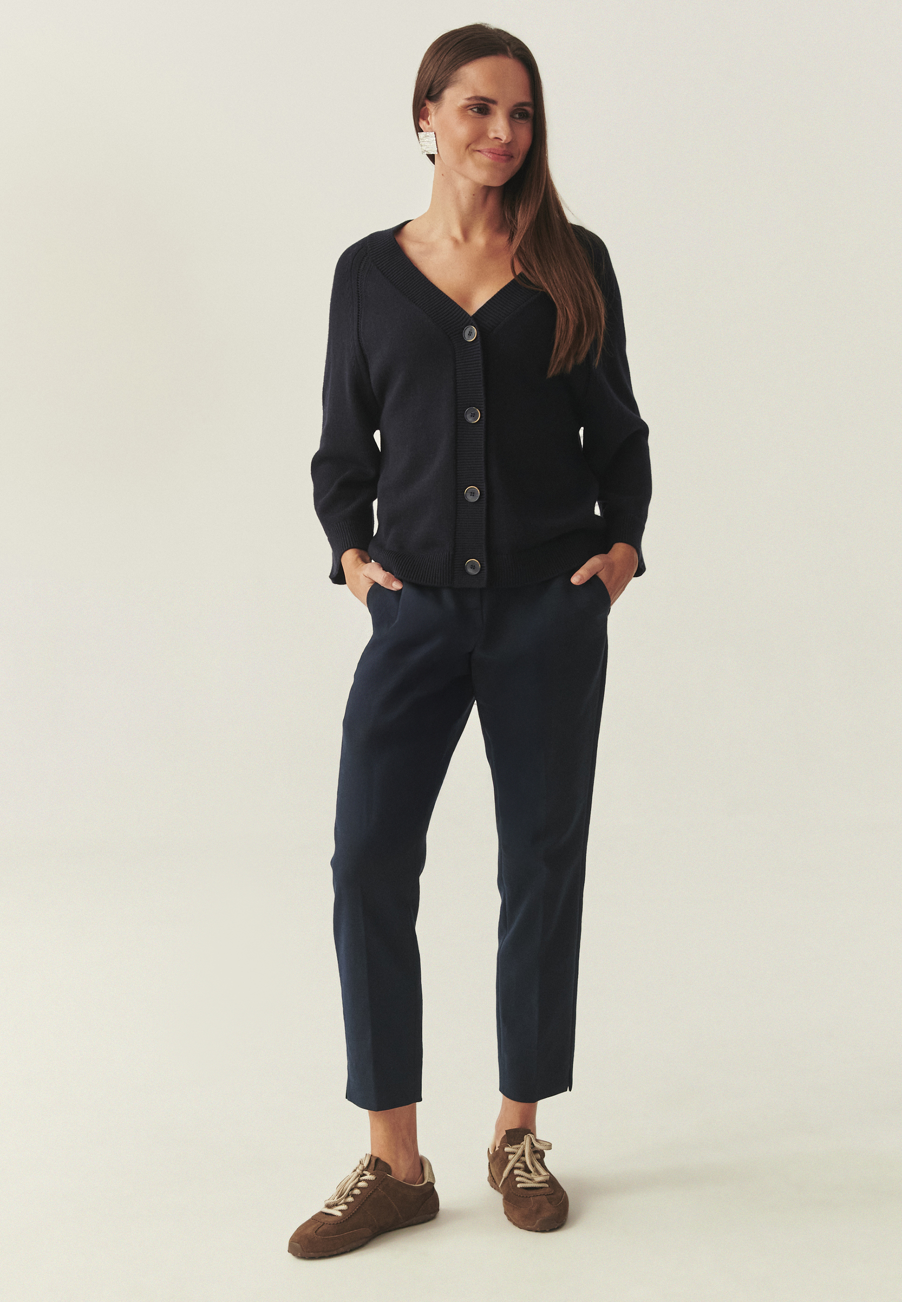 LUŹNY KARDIGAN Z SZEROKIM RĘKAWEM - ELIJO GRANATOWY 2