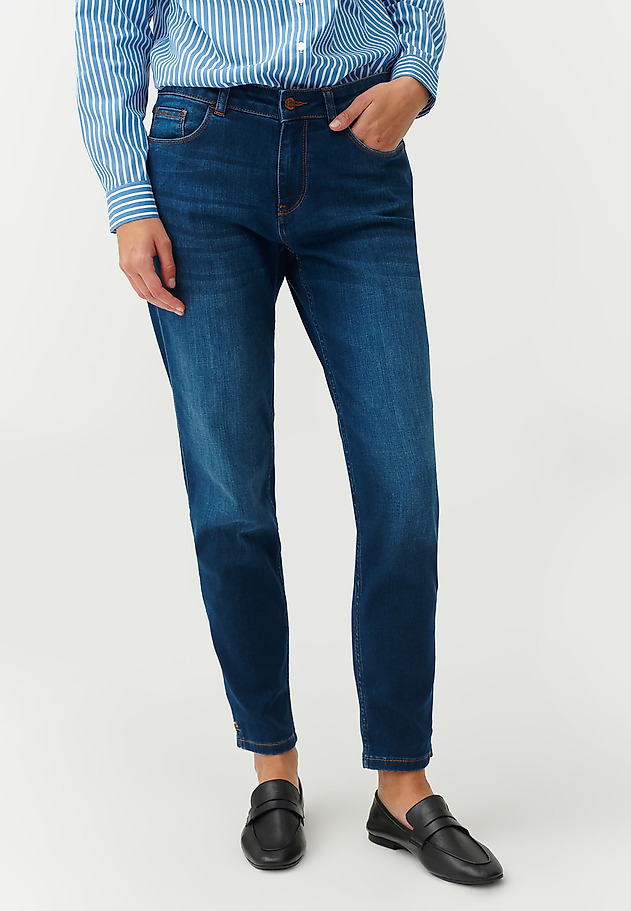 PRILEGAJOČE SE JEANS HLAČE IZ DŽINSA - RENA 1 PRILEGAJOČE SE JEANS HLAČE IZ DŽINSA - RENA 1 MODRA 3