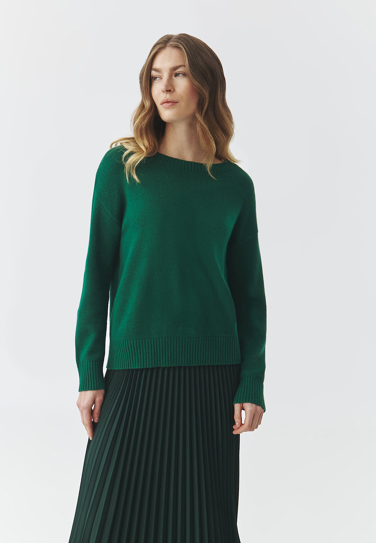 CLASSIC LADIES' JUMPER WITH ROUND NECKLINE — JOEL CLASSIC LADIES' JUMPER WITH ROUND NECKLINE — JOEL GREEN 106444