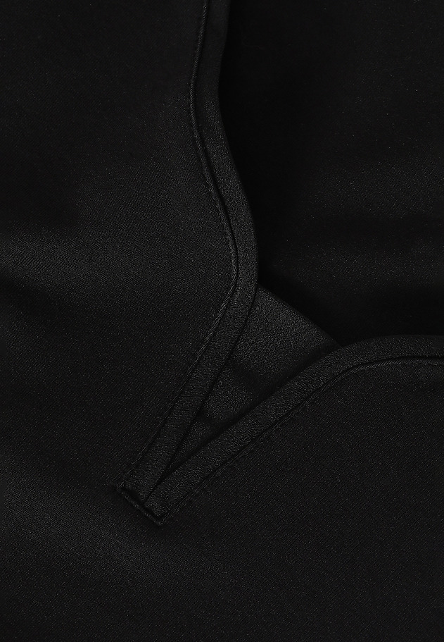 LADIES’ BLOUSE WITH DECORATIVE NECKLINE LAKATI LADIES’ BLOUSE WITH DECORATIVE NECKLINE LAKATI BLACK 7