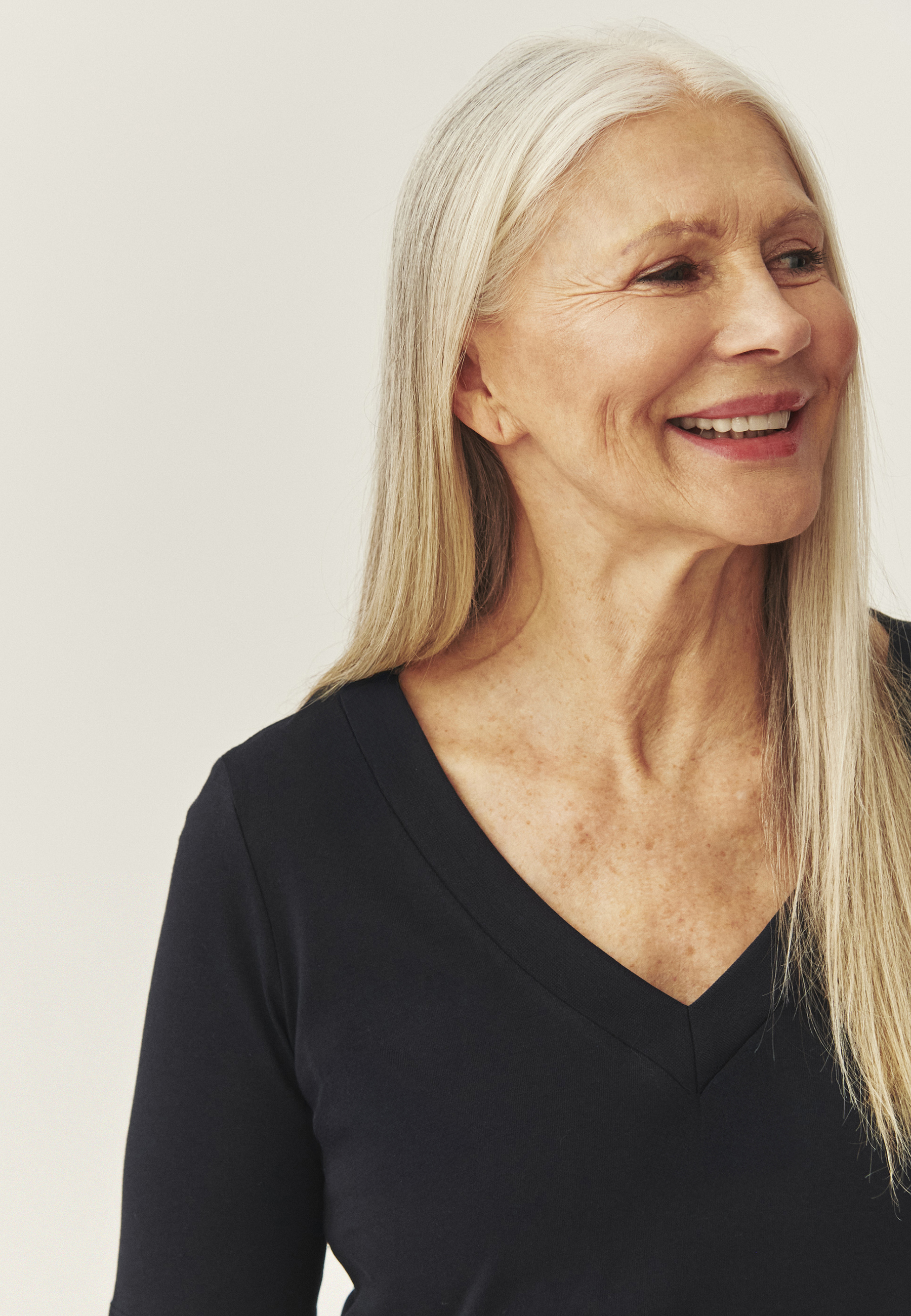 SWOBODNA BLUZKA Z BAWEŁNY - RABA GRANATOWY 2