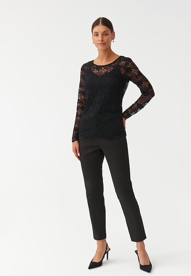 ČIPKASTA BLUZA Z DOLGIMI ROKAVI LARENA ČIPKASTA BLUZA Z DOLGIMI ROKAVI LARENA ČRNA 2