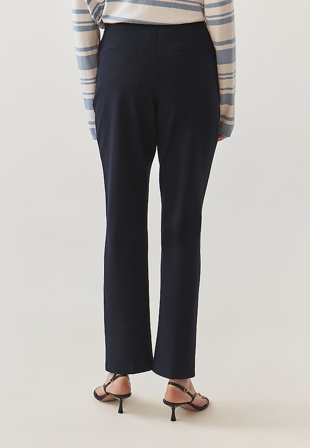 LADIES’ TROUSERS WITH TOP-STITCHED CREASE - ZIRIMI 1 LADIES’ TROUSERS WITH TOP-STITCHED CREASE - ZIRIMI 1 GRANATOWY 3