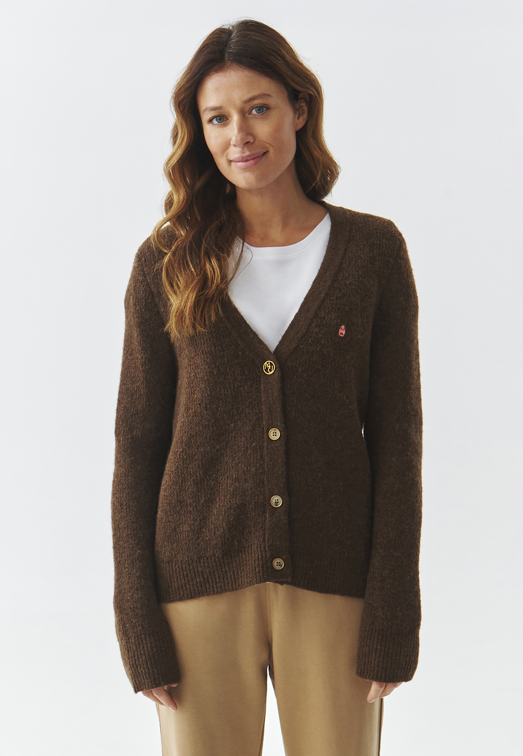 DÁMSKY KARDIGÁN S OZDOBNÝMI GOMBÍKMI A NÁŠIVKOU – ARLETA