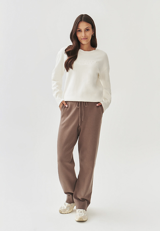 LADIES' SWEATER WITH A ROUND NECKLINE - BALAMI LADIES' SWEATER WITH A ROUND NECKLINE - BALAMI ECRU 2