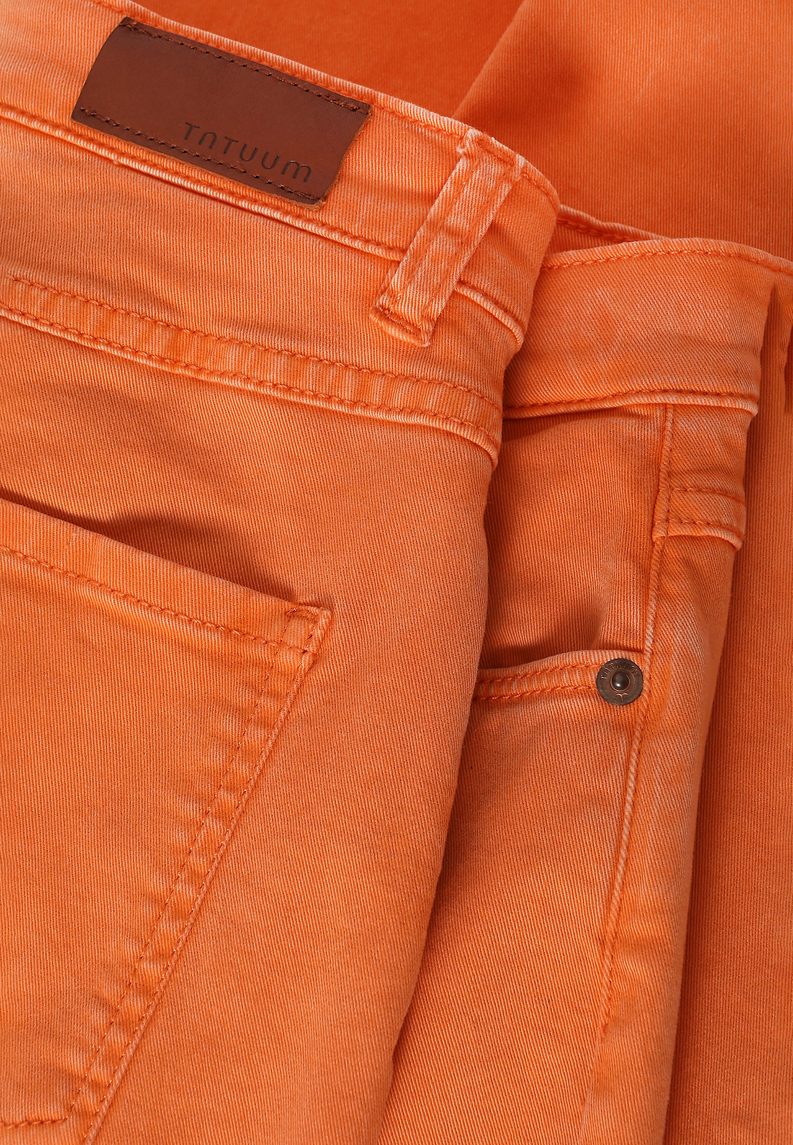 KLASIČNE ŽENSKE KAVBOJKE REGULAR FIT - ROMIKI KLASIČNE ŽENSKE KAVBOJKE REGULAR FIT - ROMIKI ORANŽNA 95639