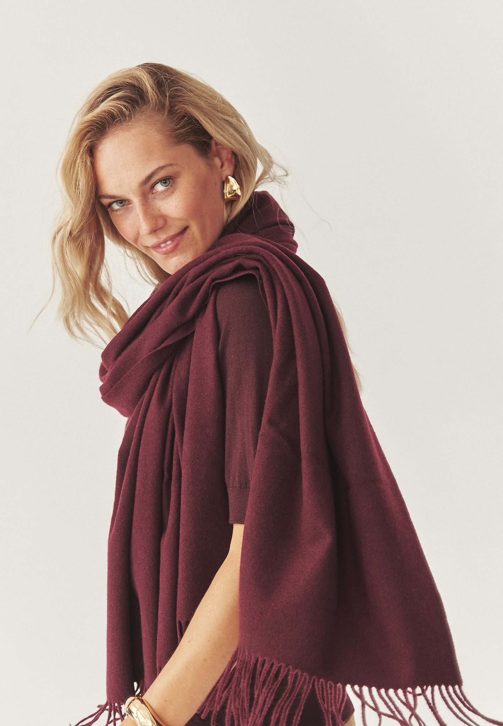 SIMA SÁRFOG ZSÁK SILK KIWÁVAL - RIDO SIMA SÁRFOG ZSÁK SILK KIWÁVAL - RIDO PIROS 115687