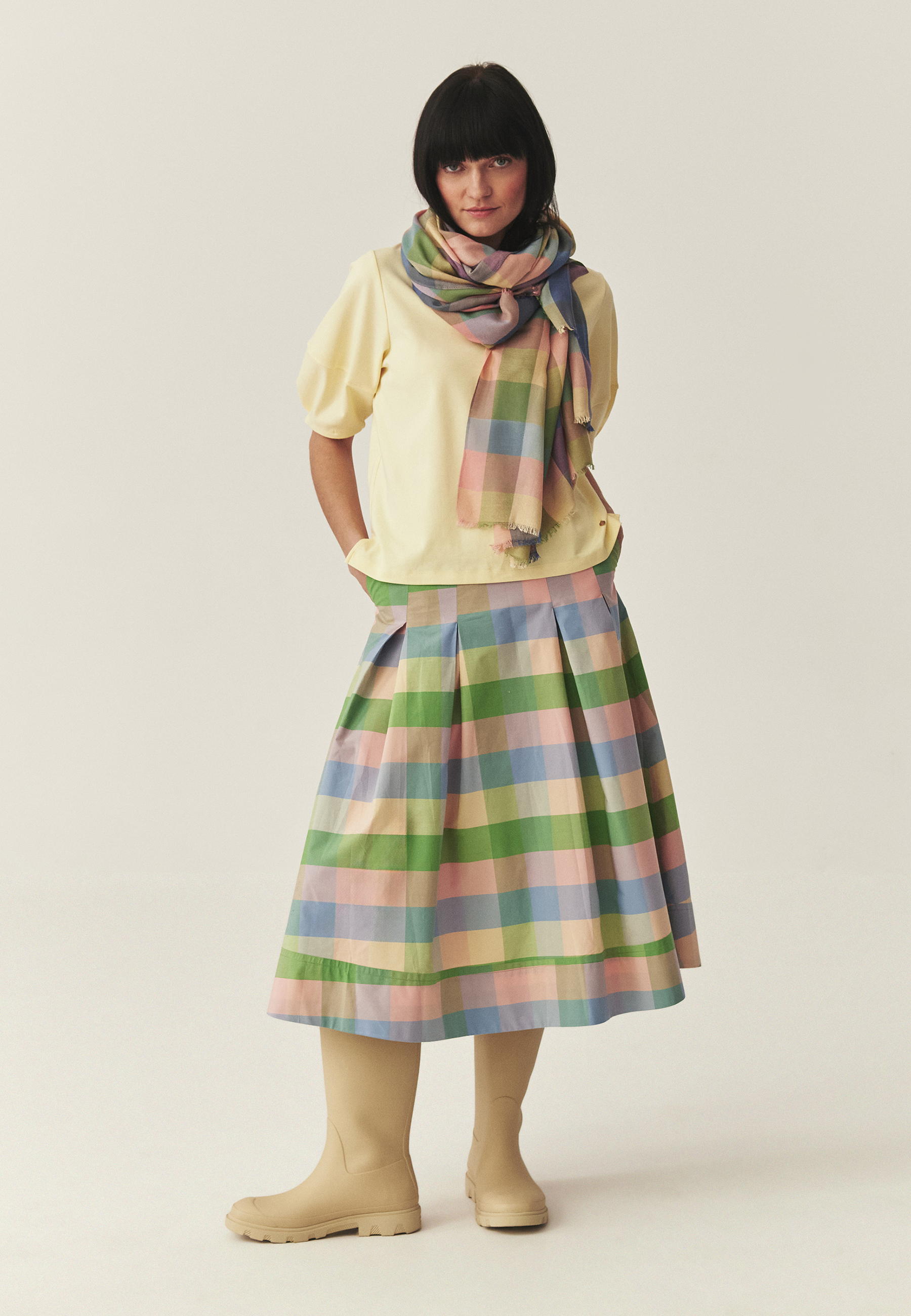 BAVLNĚNÁ SUKNĚ S PASTELOVÝM KOSTKOVANÝM VZOREM – TAFTIKO 3