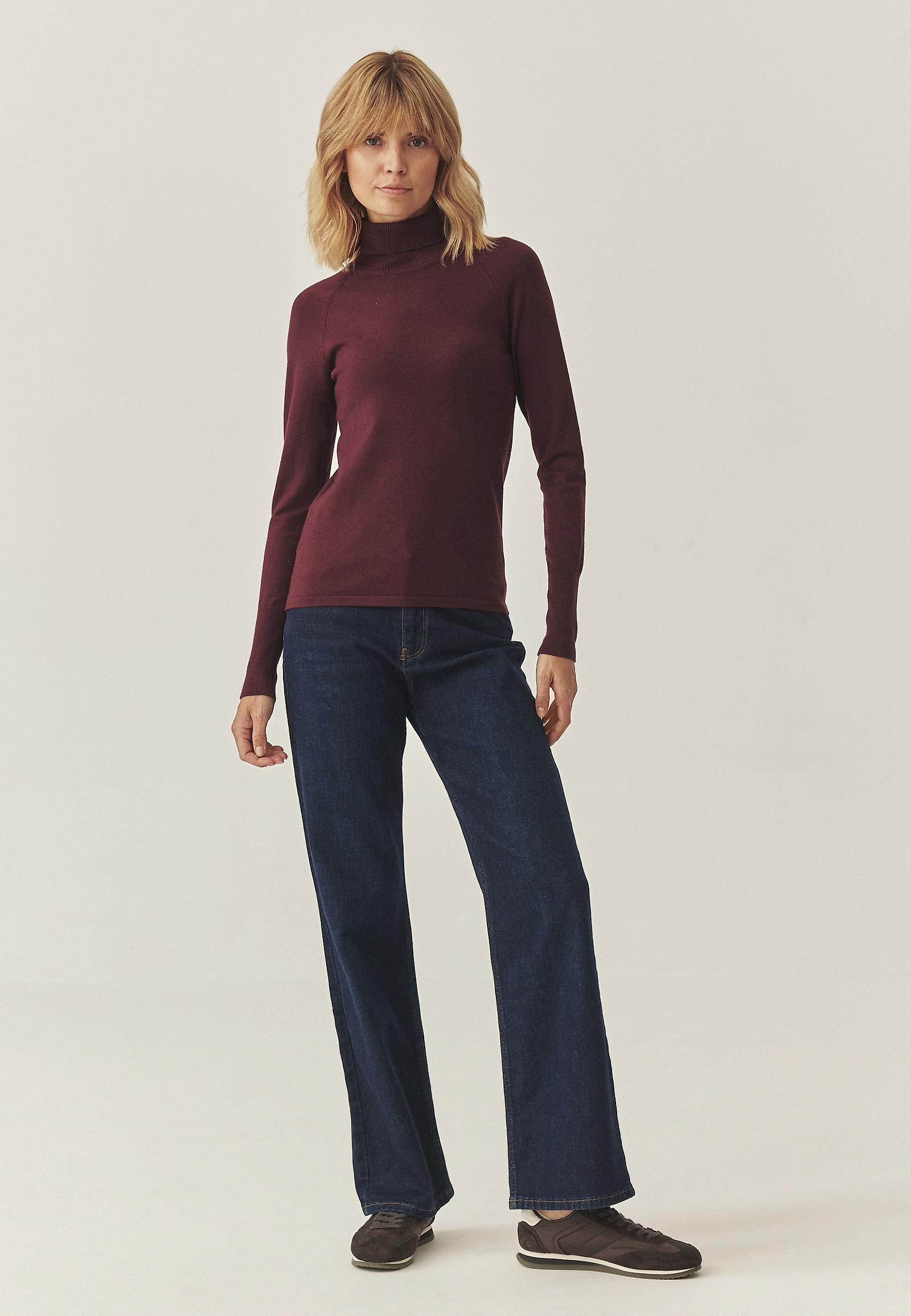 KLASSZIKUS TURTLENECK PULÓVER - NEKOKI KLASSZIKUS TURTLENECK PULÓVER - NEKOKI PIROS 115706