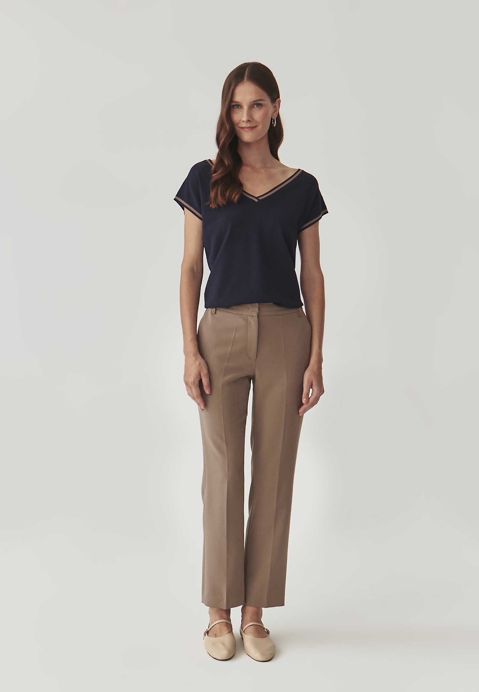 LADIES’ BLOUSE WITH A CONTRASTING RIBBING - SORA LADIES’ BLOUSE WITH A CONTRASTING RIBBING - SORA NAVY BLUE 99505