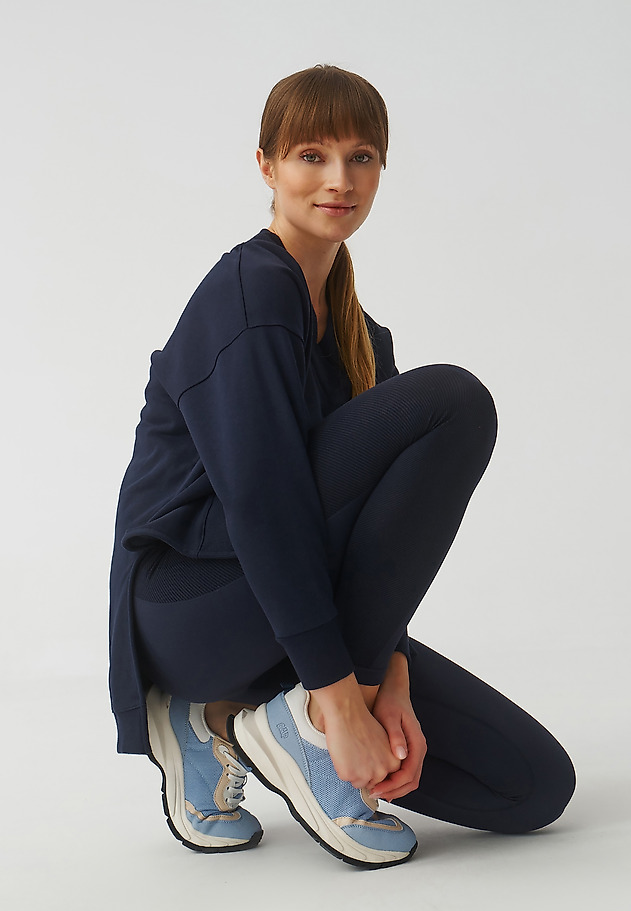 LADIES’ SWEATSHIRT WITH V-SHAPED NECKLINE - FILIPPA LADIES’ SWEATSHIRT WITH V-SHAPED NECKLINE - FILIPPA GRANATOWY 1