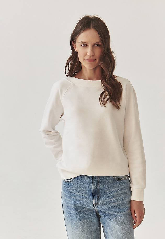 BLUZA DAMSKA Z DEKOLTEM W ŁÓDKĘ - GABBY BLUZA DAMSKA Z DEKOLTEM W ŁÓDKĘ - GABBY ECRU 5