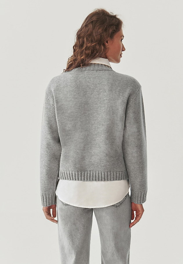 LADIES’ OVERSIZED SWEATER WITH MOCK TURTLENECK - MALMANA 1 LADIES’ OVERSIZED SWEATER WITH MOCK TURTLENECK - MALMANA 1 SZARY 5